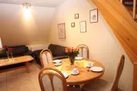 Reethaus Seeschlößchen, apartment Silbermöwe, only 200m to the beach Hotels in Busumer Deichhausen