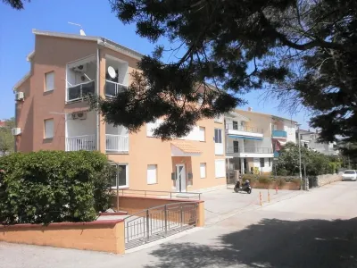 Apartment Roko near the beach