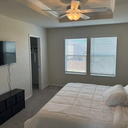 Spacious New 4B2.5B Retreat with Office, Forney