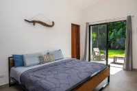 Central Villa Luna, 3 bdrs close to beach & National Park!
