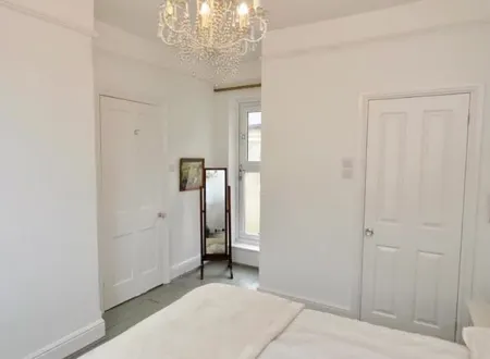 A Little Gem – Cosy 2 bed house close to the beach