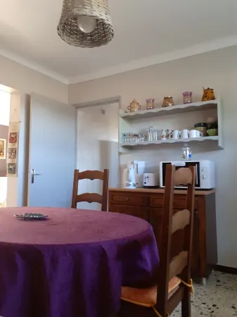 Independent cottage in private air-fenced yard-pool Provence