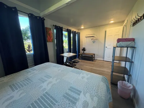 Rainbow Hale Unit 4, a Blend of Hawaiian-Style Charm and Comfort