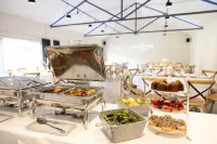 voco the Club - Dublin Gateway by IHG - breakfast