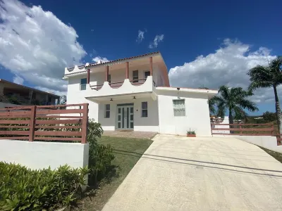 Relaxing Spacious Penthouse. Pool & deck w/panoramic view, 5 minutes to town! Các khách sạn gần Playa Oeste Gallery