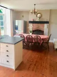 Spacious Countryside / Suburban Retreat