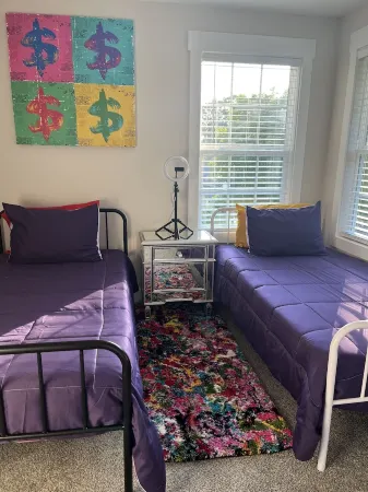 The Royal Suites.Family Friendly-Close to CLT Airport. Beautiful and peaceful.