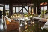 Villa Loma Bonita - Oceanfront Villa in Playa Bonita