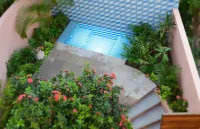 Designer home, Heated pool, great Ocean views close to beach and town center