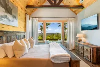 Stunning Views and Luxurious Outdoor Kitchen - Amazing Mountain Retreat