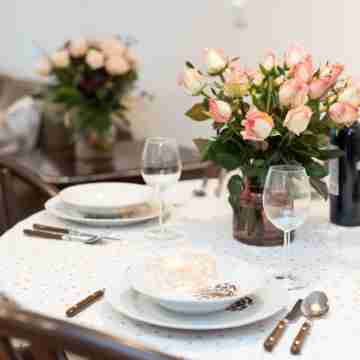 Old Town, trendy Kazimierz, luxurious and spacious 2 bdrm, 2 bthrm, Apartment Dining/Meeting Rooms