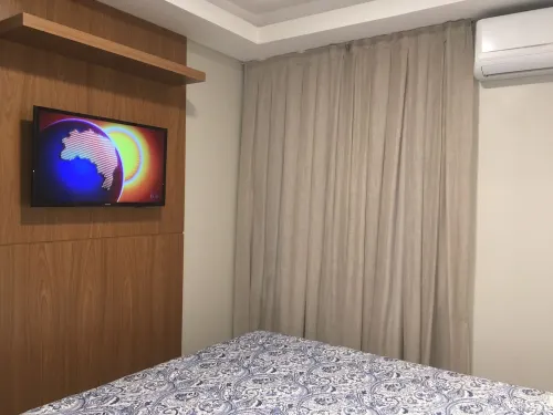 IDEAL FOR FAMILIES AND BUSINESS Central beach, accommodates 4 people. 180 m from the beach