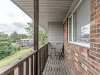 Quiet Fort Knox Townhome  Bourbon Trail Stay Near Louisville Airport Hotels in Radcliff