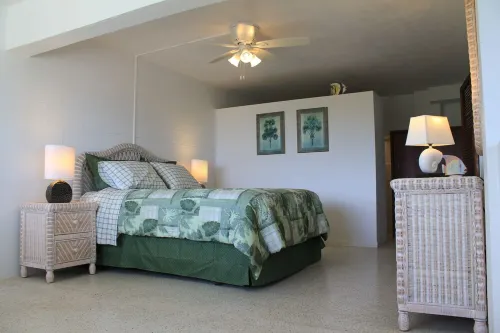 Spectacular “Seabreeze” ViewCHECK FOR SPECIAL WEEKLY & MONTHLY DISCOUNTS