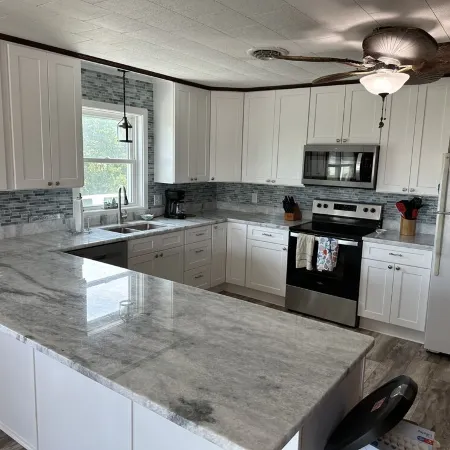 Cute Beach cottage only minutes from the beach!