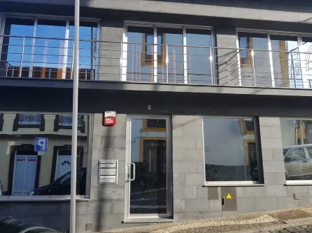 Black House Apartments I Отели в г. Прая-да-Витория