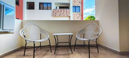 San Salvador Mountain & City Views Apartment