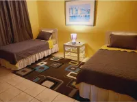 Lower Deck apt.
