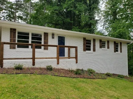 Roswell 4 Bedrooms & 3 Bathrooms - Walk To Canton Street Отели в г. Розуэлл