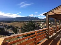 Large chalet 18 people panoramic view Các khách sạn ở Matemale