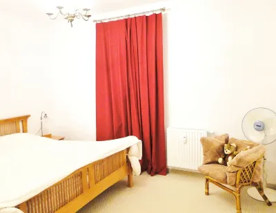 Lastadia Apartment With A River View Within Old Town Of Gdansk โรงแรมใน