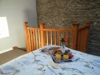 Fantastic couples escape to the country. Quiet, rural location, pet friendly.