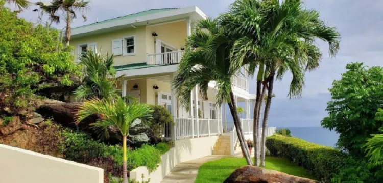 SPECTACULAR OCEAN FRONT VILLA