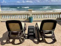 Oceanfront 3 Bdrm House on Surf Beach near Rincon with Private Beach Access Hotel a Aguada