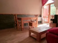 6-bed apartment Saint François Longchamp - sheets/parking/Internet (fiber) Hotels in Saint-Francois-Longchamp