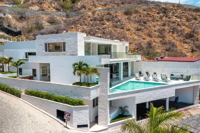 Bayview Villa @ Pedregal Cabo / 6 Bedroom 6.5 Bathrooms Hotels in 
