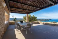 Newly constructed Luxurious Family Villa with Infinity Sunset & Tennis court!