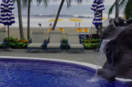 Luxury on the beach - Diamanté del Sol Updated 3 Bedroom Luxe Condo