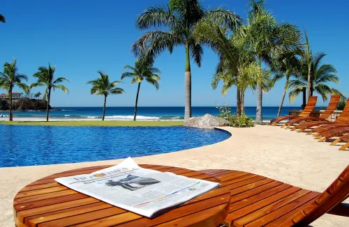 Beachfront Palms Villa on Flamingo Beach - PRIVATE Home at 5 Star Resort!