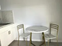 LUX 3 - Cozy 1-bed 1bath w/ WiFi, AC in a beautiful neighborhood in Nassau city Hotels in 