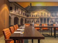 Leonardo Hotel Den Haag Babylon Hotels near Binnenhof