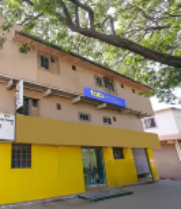 FabHotel Metro Galaxy Inn Hôtels à proximité de la Goregaon Railway Station