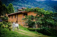 Refugio Caminho Dos Ipês - Homestays