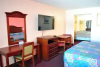 Coconut Grove Motor Inn Hotels in Bay County