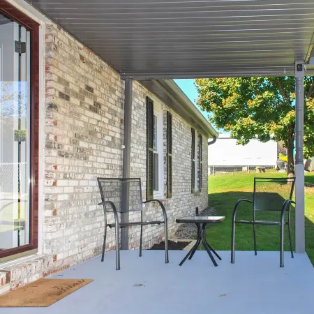 Family-Friendly Sanctuary BBQ, Patio and Yard