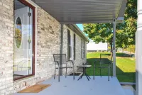 Family-Friendly Sanctuary BBQ, Patio and Yard - 3-Star