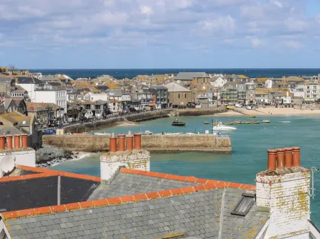 Cormorant Cottage Отели рядом с достопримечательностью «Тейт Сент-Айвс»