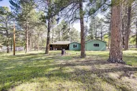 1 Mi to Town: Woodland Park Home w/ Yard! - 2-Star