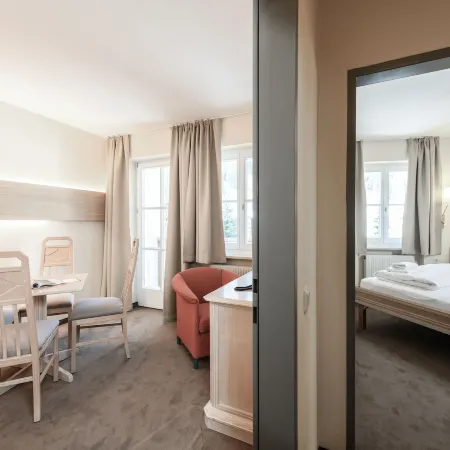 Crystls Aparthotel