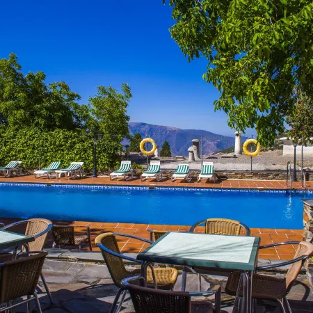 Hotel Rural Poqueira II