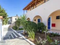 Vanas Apartments Hotels in Spetses
