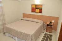 Lotus Hotel - à 6 km do Santuário de Aparecida-SP - Wifi