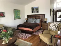 多那羅莎家庭旅館