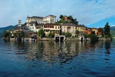 Hotel Ristorante Croce Bianca Hotel a Omegna