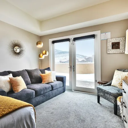 Your Own Balcony, Full Kitchen in Canyons Village