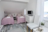 Villa Evalotta Logi I Fjällbacka Hotels in Fjallbacka